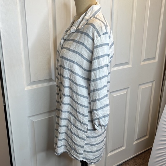 Viola Borghi Made in Italy Linen Button Down - Picture 2 of 6